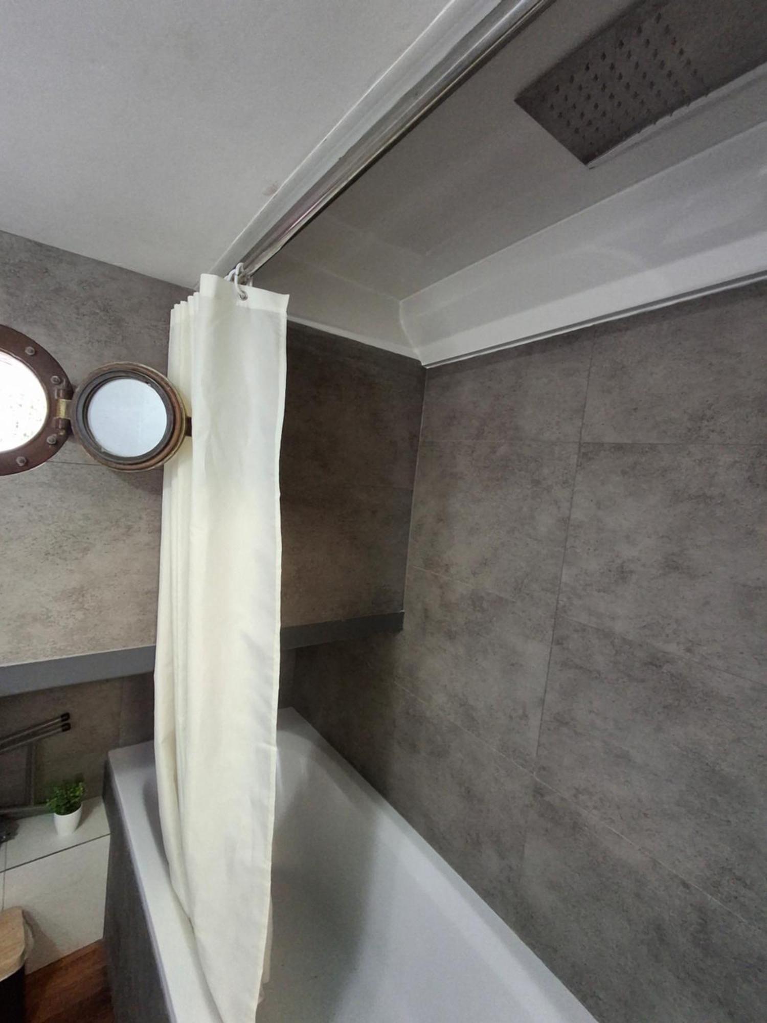 Appartement Atypique Independant Sur Peniche เมซ์ ภายนอก รูปภาพ